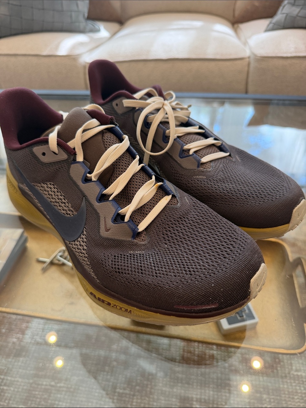 Men's Nike Air Zoom Running Shoes in Brown and Maroon